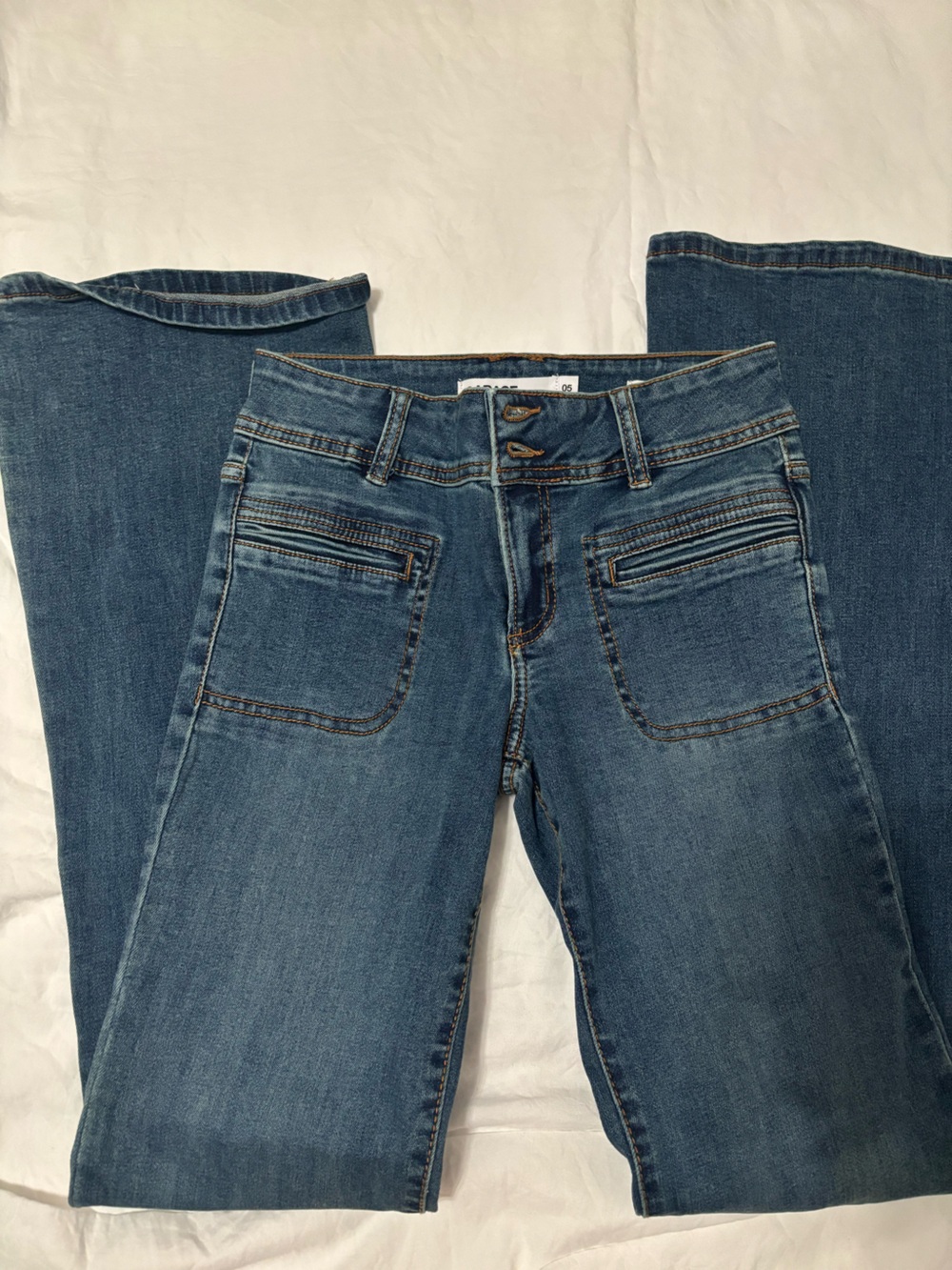 Garage Women's Skinny Jeans in Medium Blue Wash